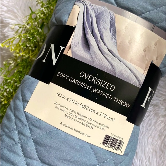 London Fog Oversized Throw Blanket 
